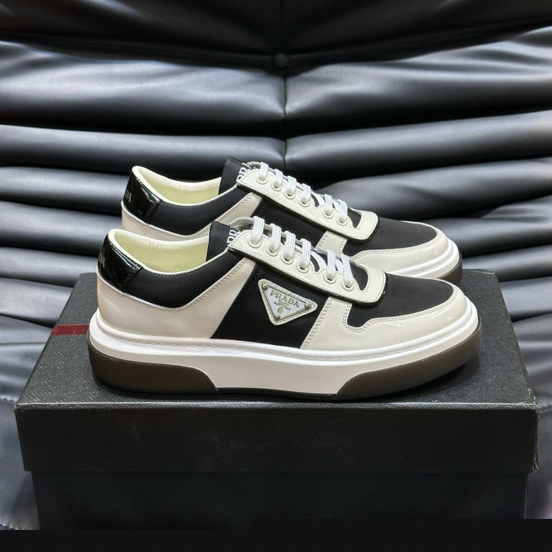Pra*a casual shoes